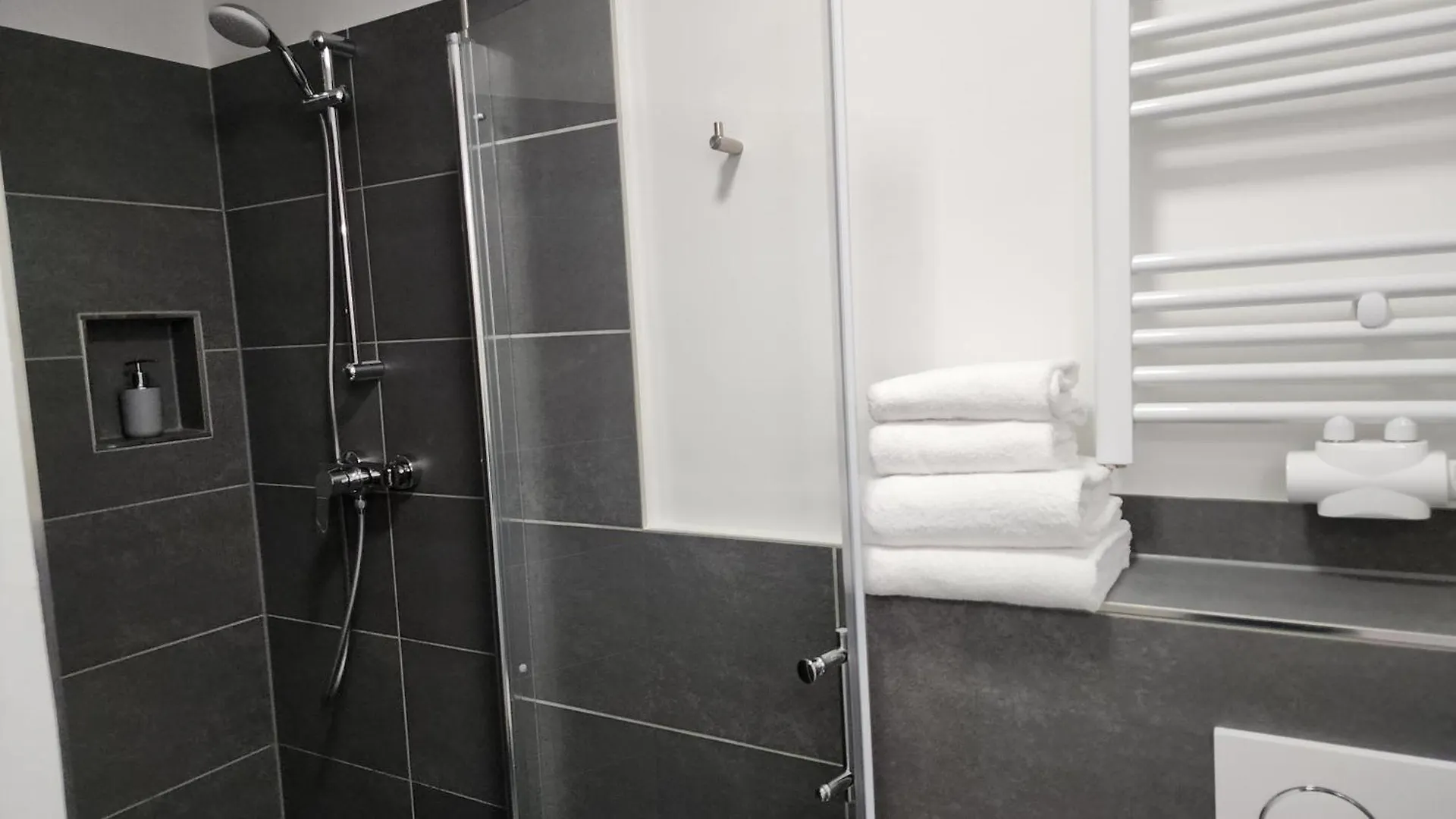Davin City Aparments - Self-Check-In Hamburg Aparthotel